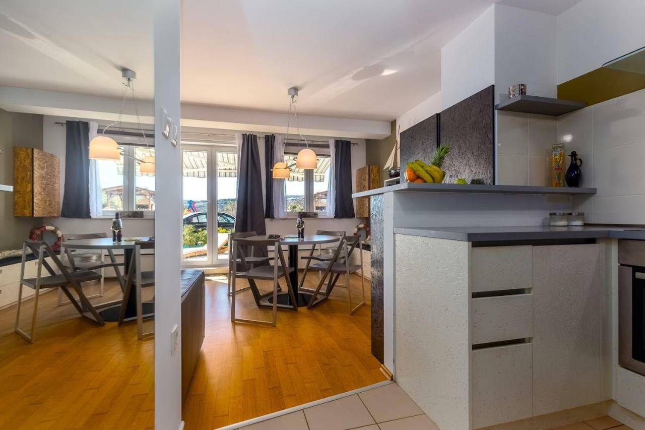 Sunnyside Corner Apartment Krk Town